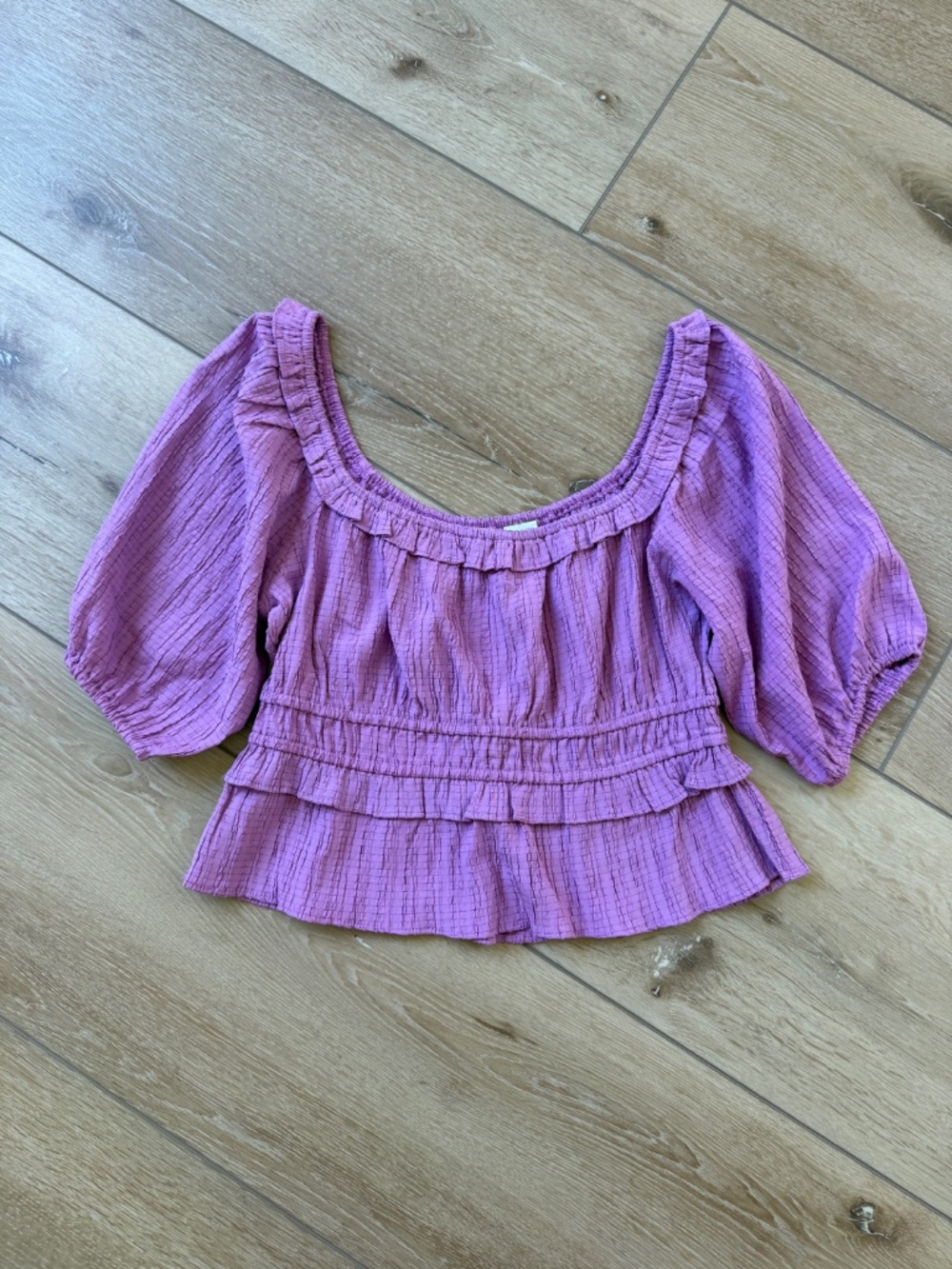 Lush Women's Purple Smocked Puff Sleeve Peplum Top